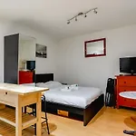 Adorable Studio Au Coeur De Paris - Louvres